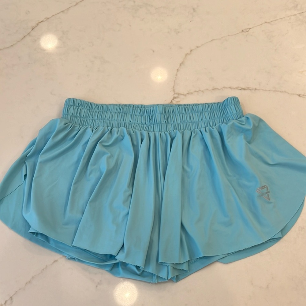 Athletic flowy shorts